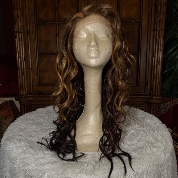 Pazazz PL-Judi Designer Collection 27" Lace Front Wavy Color F467 Synthetic Wig - Picture 2 of 16